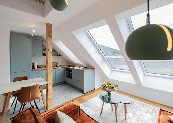 Neue Maisonette-Wohnung Mit See-& Bergblick, Sauna